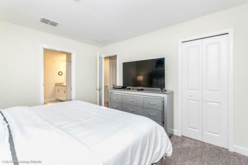Multiple Rooms With Free Access To Water Park Resort