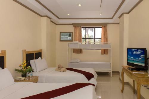 White Rock Waterpark And Beach Hotel