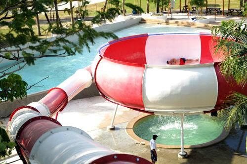 White Rock Waterpark And Beach Hotel