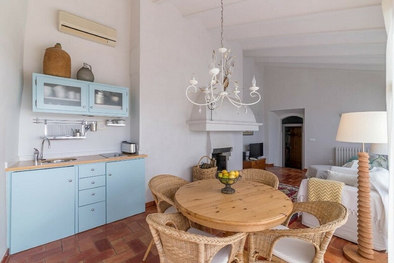 Hotel La Pla�a Madremanya
