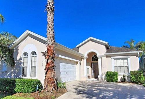 Cozy Villa With Game Room And Private Pool Home