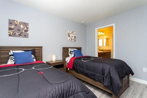 Superior Home With Private Pool, Spa, Grill And More! 9027