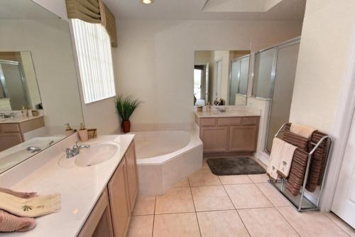 Delightful 5 Bdm Villa With Private Pool Villa