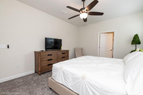 Gated Golf Comm - 9 Beds With Private Pool & Spa Villa