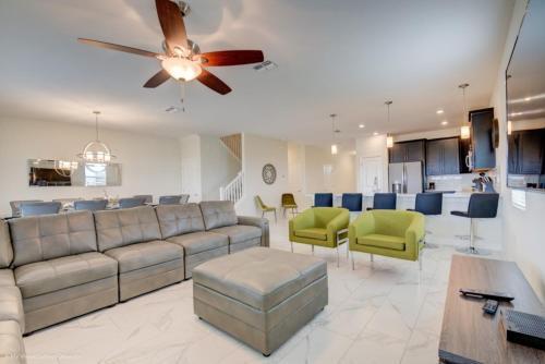 Gated Golf Comm - 9 Beds With Private Pool & Spa Villa