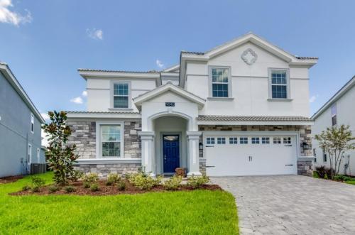 Enticing 8 Bdm Champions Gate Villa With Pool Villa