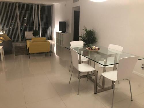 Great Apartment With Beach Access