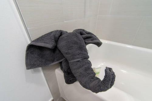 Apartamento Newly Renovated 1 Bedroom Apt Designer Unit # 3