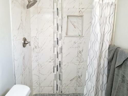 Hostal Glam Private Studio 4 Miles From Beach