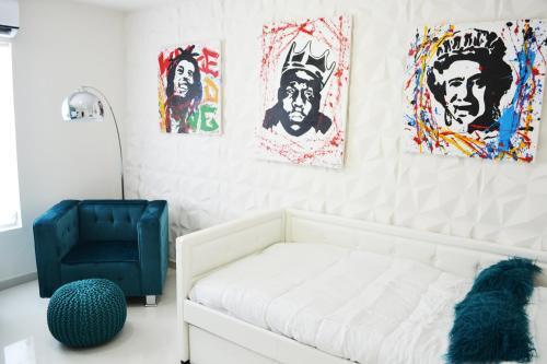 Renovated Luxury Studio Apartment In Downtown! 27
