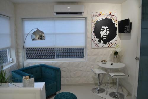 Renovated Luxury Studio Apartment In Downtown! 29