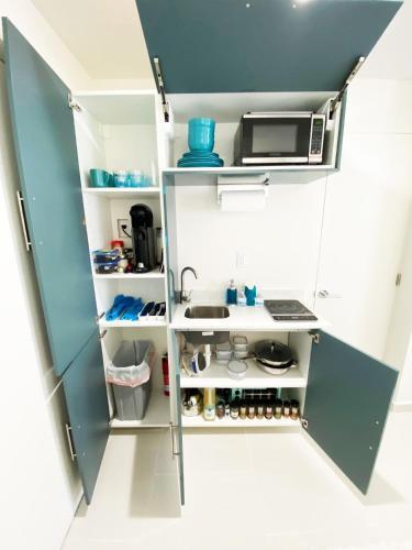 Renovated Luxury Studio Apartment In Downtown! 23