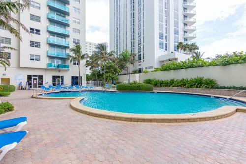 1br / 1ba Apartment With Ocean View + Beach Access And Pool