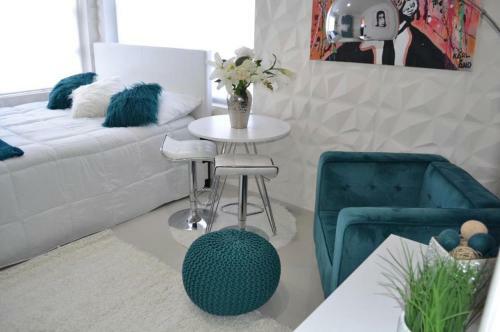 Renovated Luxury Studio Apartment In Downtown! 26