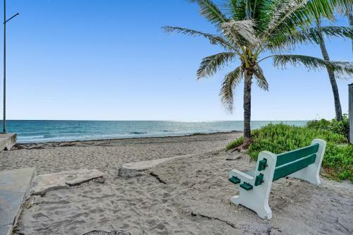 Villa Beautiful Ocean House Directly On The Beach