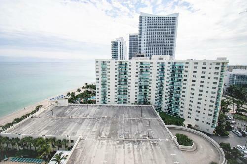 Apartamento Beach Penthouse W/king Bed