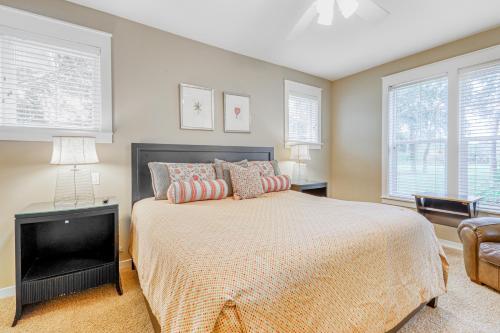 Sandestin: Laurel Way