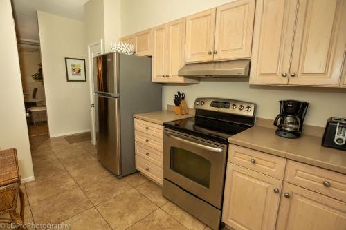 Apartamento Dolphin Point 701a Condo