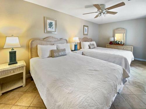 Tradewinds Condominium #26 By Destin Getaways