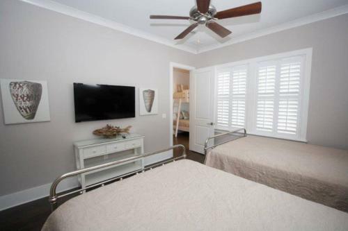 Sunshine Retreat By Destin Getaways