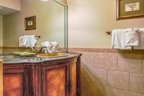 Apartamento Gulfside 1202 At Hidden Dunes - 1149901