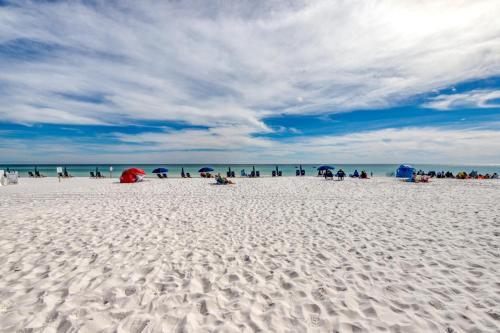 Pelican Beach Resort II