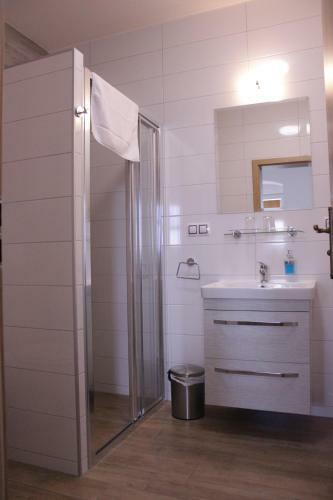 Hostal Penzion Na Zlat� Cest?