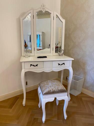Hotel & Restaurant Chateau Trnov�