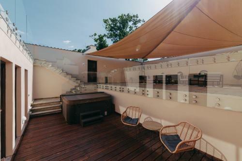 Hotel & Restaurant Chateau Trnov�