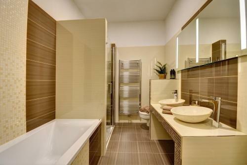 Apartm�ny T?ebo? B�l� Ber�nek