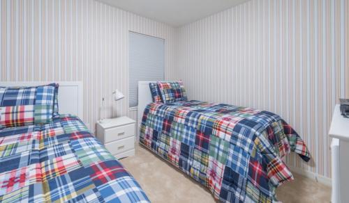 Compass Bay 5113 - Four Bedroom Home