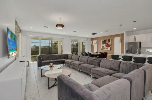 Large 10bd Sleep 21 Game Room Private Pool