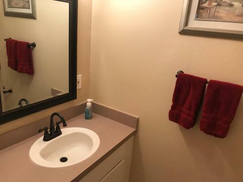 Entire Home - Luxury Resort - 3 Bedrooms