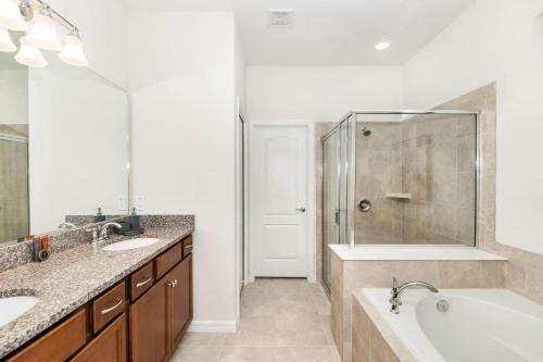 1776 Lima Luxury Home At Windsor At Westside
