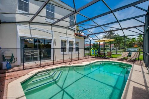 Bella Vidatown Home With Full Size Pool! Townhouse