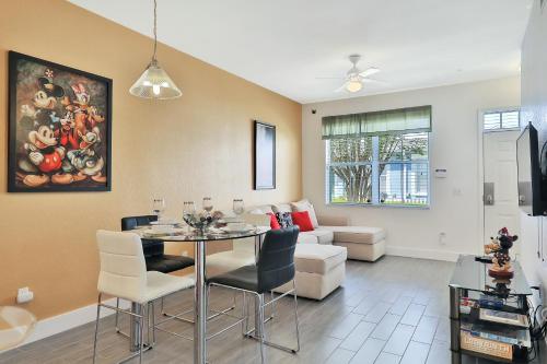 Magical Retreat At Venetian Bay
