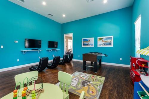 Intimate & Upscale - 4 Bdm Townhome Townhouse