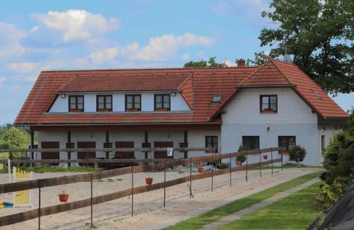 Hostal Ubytov�n� Pod Haniperkem