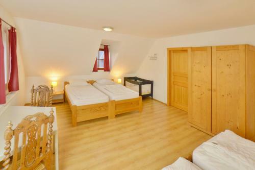 Villa Harta IV S Infra Saunou