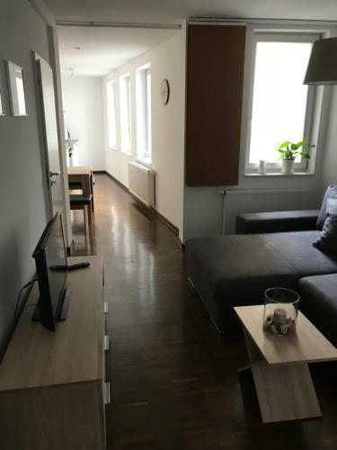 F & W Apartment