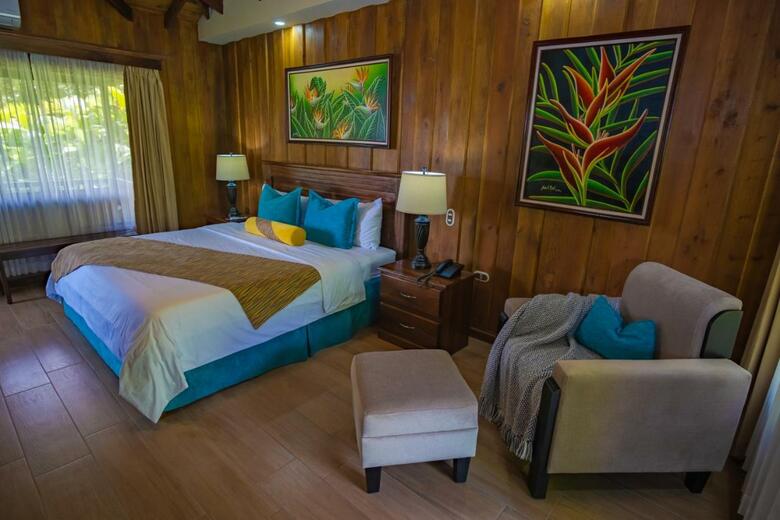 Hotel Lomas Del Volcan