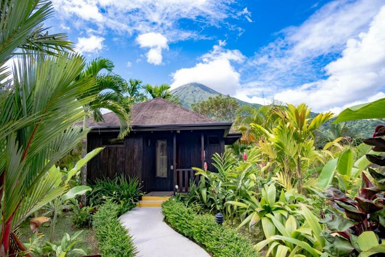 Hotel Lomas Del Volcan