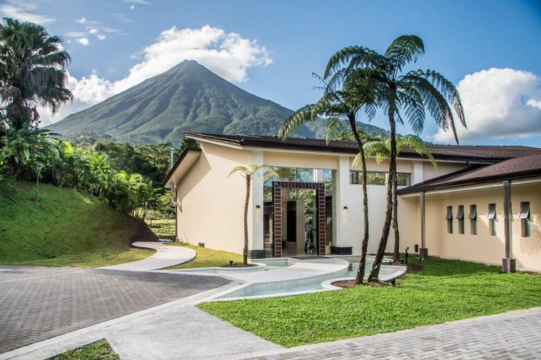Hotel Lomas Del Volcan