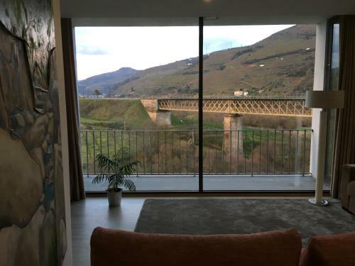 Villa Casa Foz Do Corgo - Private Pool, Gardens And River Access