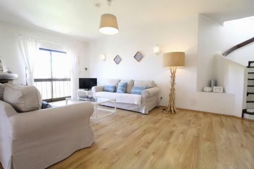 E&m Garden View Beach House VII