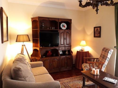 Apart. Av. Ant�nio Feij�