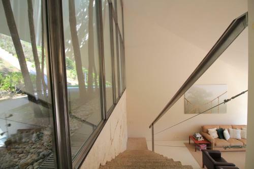 Slope Design Villa - Luxurious Architecture Villa
