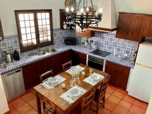 Super M�rio Houses - Casa Dos Mo�nhos