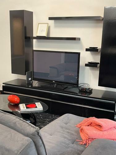 Apartamento P�voa-cine