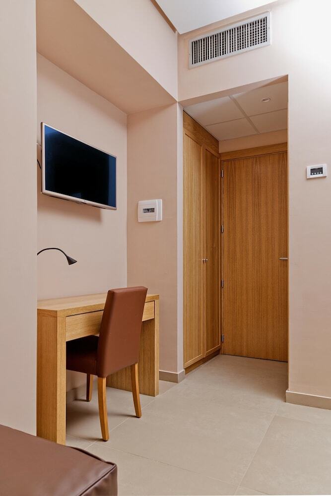 Hotel Airone